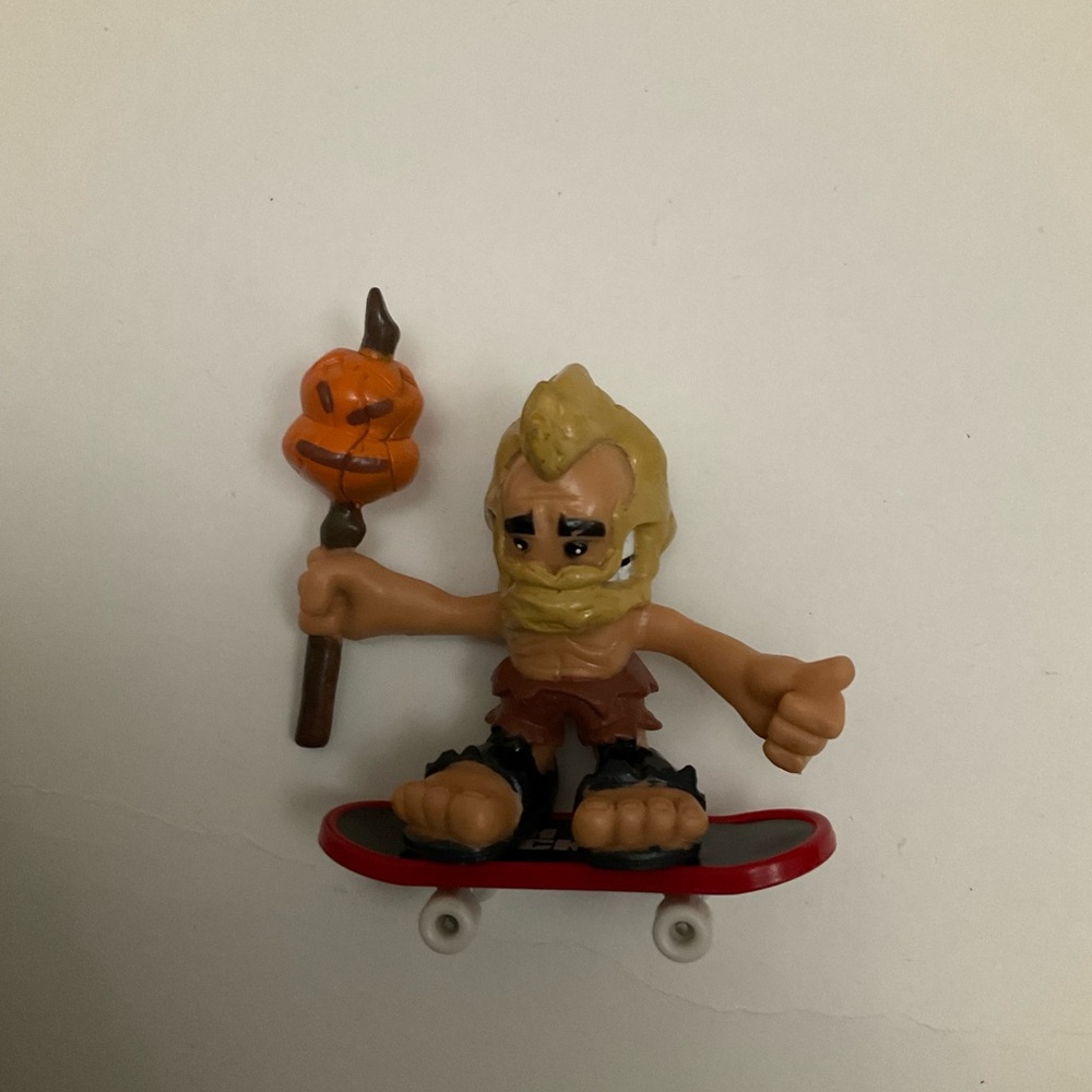 Tech Deck Dudes Kip toy